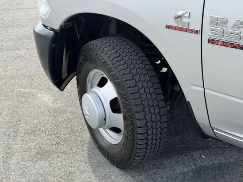 Used 2013 RAM 3500 Tradesman w/ Popular Equipment Group image 16