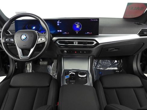 Used 2023 BMW i4 eDrive40 RWD image 25