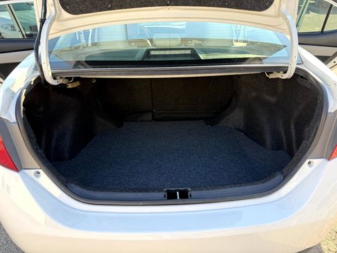 Used 2019 Toyota Corolla LE image 33