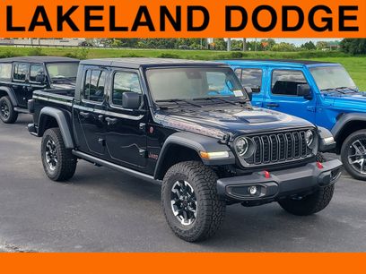 New 2025 Jeep Gladiator Rubicon w/ Convenience Group