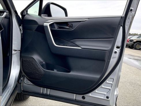 Used 2025 Toyota RAV4 LE image 11