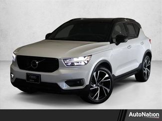 Used 2021 Volvo XC40 T5 R-Design video 1