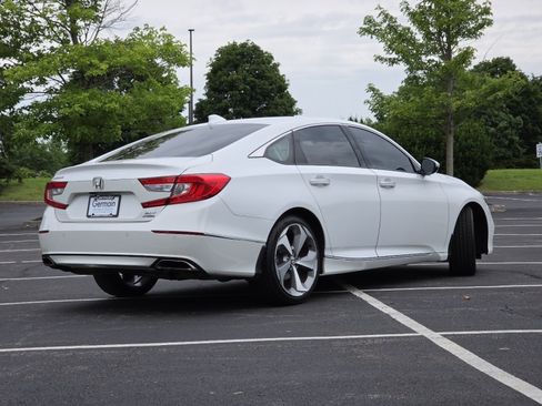 Used 2020 Honda Accord Touring image 24