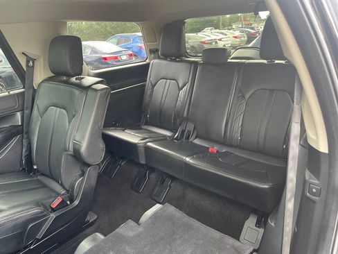 Used 2019 Ford Expedition Platinum AWD/4WD image 32