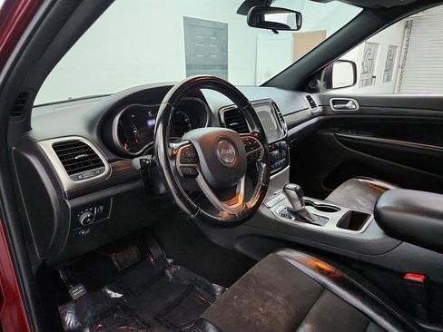 Used 2021 Jeep Grand Cherokee Laredo X AWD/4WD image 13