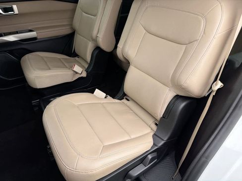 Used 2020 Ford Explorer XLT w/ Equipment Group 202A image 20