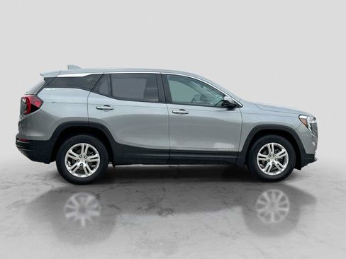 Used 2023 GMC Terrain SLE FWD image 6