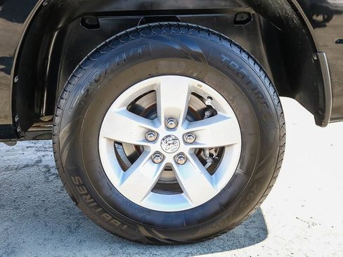 Used 2022 RAM 1500 Classic SLT image 12