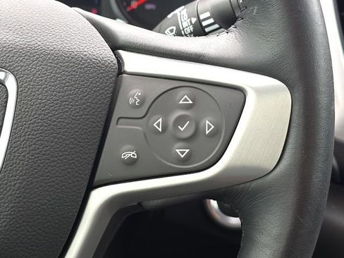 Used 2022 GMC Terrain SLT image 40