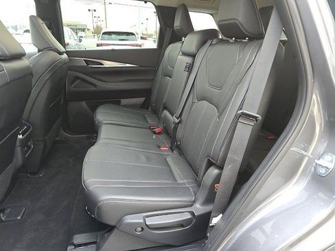 Certified 2024 INFINITI QX60 Luxe image 16