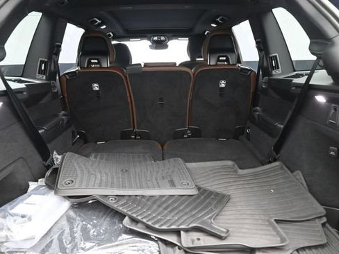 Used 2023 Volvo XC90 B6 Ultimate w/ Protection Package AWD/4WD image 32