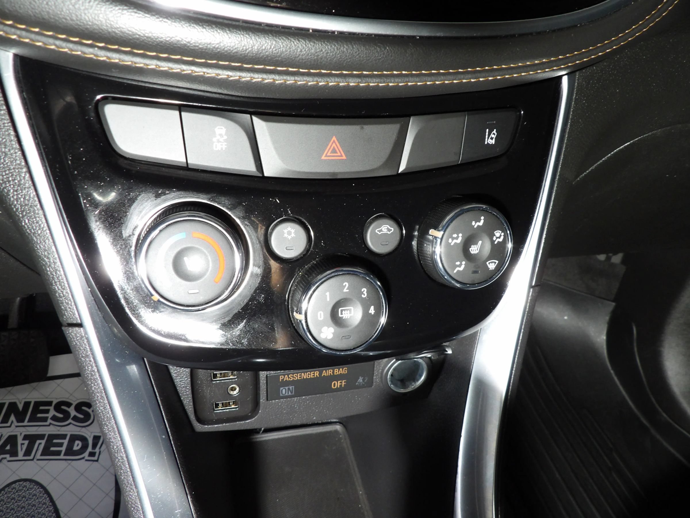 Used 2020 Chevrolet Trax Premier AWD/4WD image 14