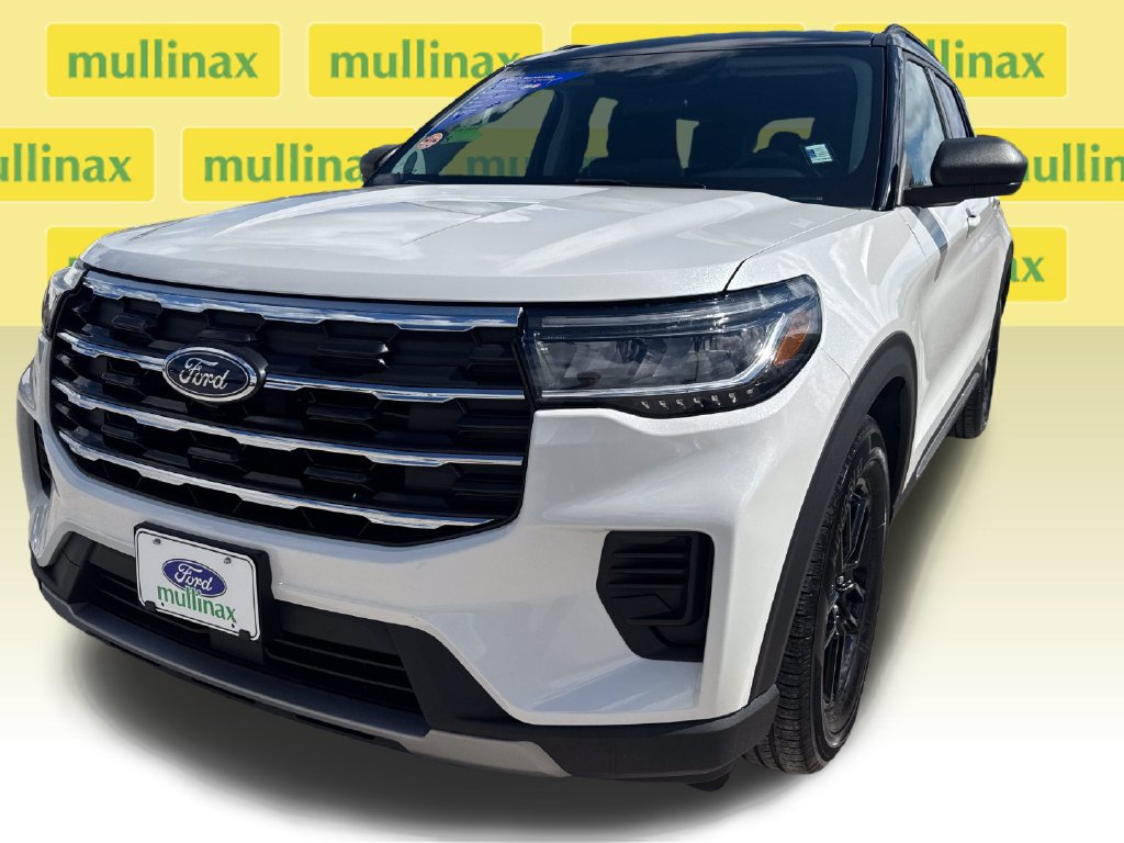 Used 2025 Ford Explorer Active RWD image 10