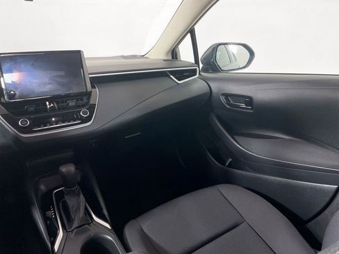 Used 2023 Toyota Corolla LE image 31