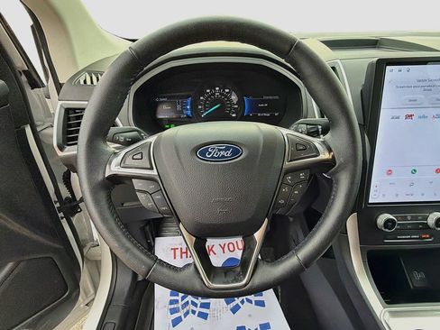 Certified 2024 Ford Edge SEL w/ Convenience Package AWD/4WD image 11