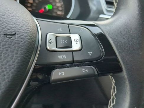 Certified 2021 Volkswagen Tiguan SE image 27