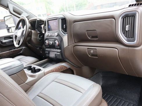 Certified 2023 GMC Sierra 2500 Denali AWD/4WD image 9