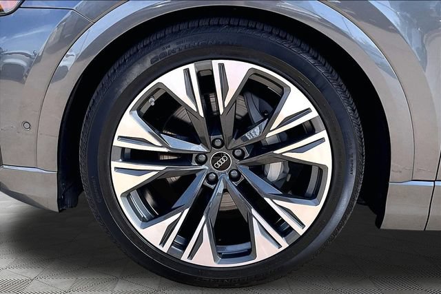 Used 2026 Audi Q8 Prestige w/ Prestige Package AWD/4WD image 8