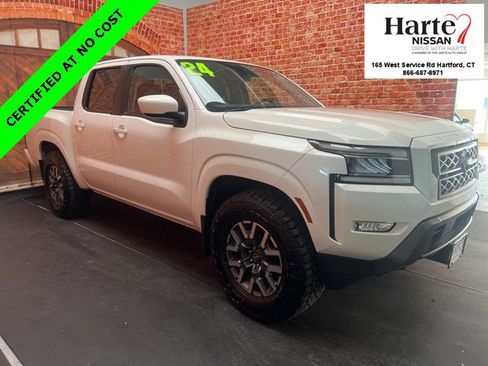 Used 2024 Nissan Frontier SL w/ Technology Package image 6