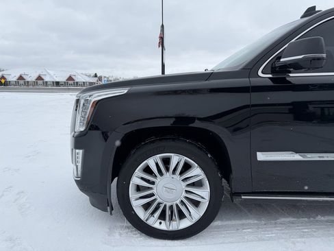 Used 2015 Cadillac Escalade ESV Platinum image 10