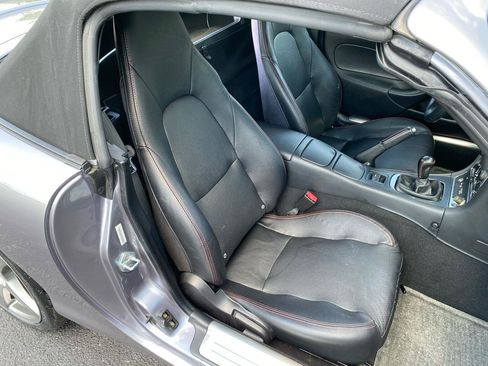 Used 2004 MAZDA MX-5 Miata MAZDASPEED w/ Grand Touring Pkg RWD image 29