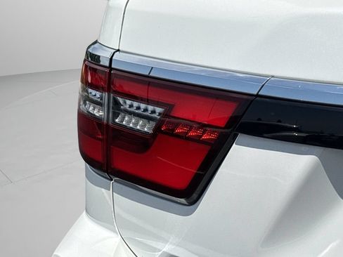 Certified 2024 Nissan Armada SV RWD image 18