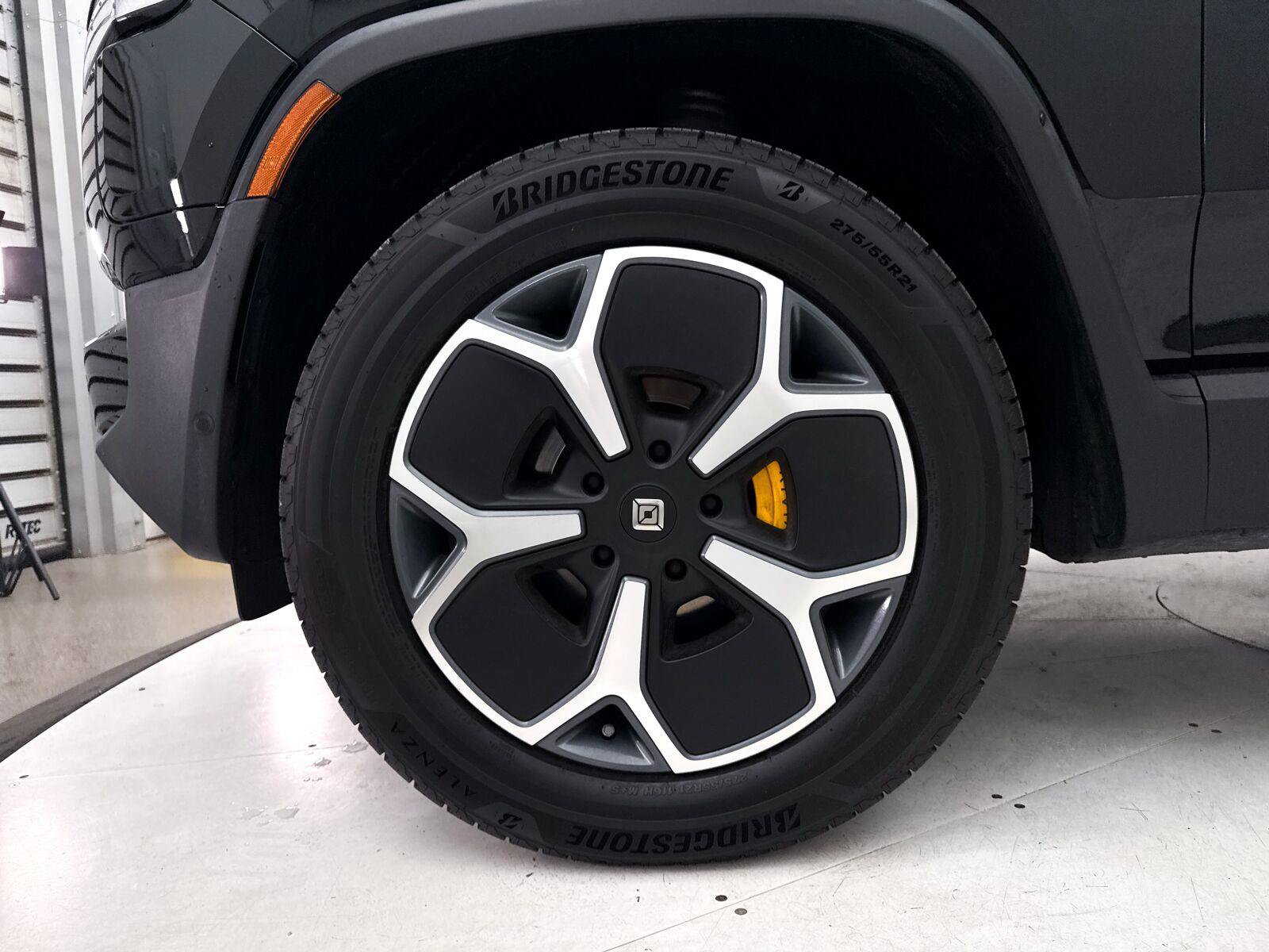Used 2023 Rivian R1S Launch Edition Quad AWD/4WD image 15