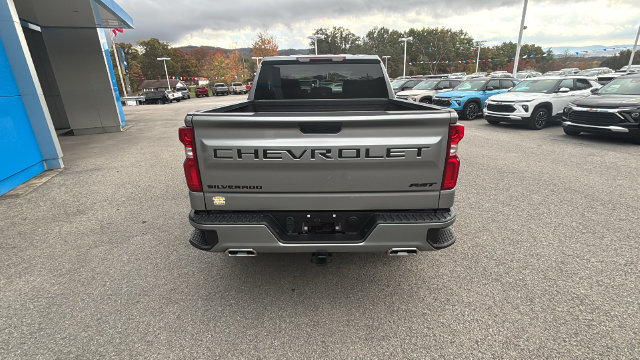 Used 2023 Chevrolet Silverado 1500 RST w/ Z71 Off-Road Package AWD/4WD image 4