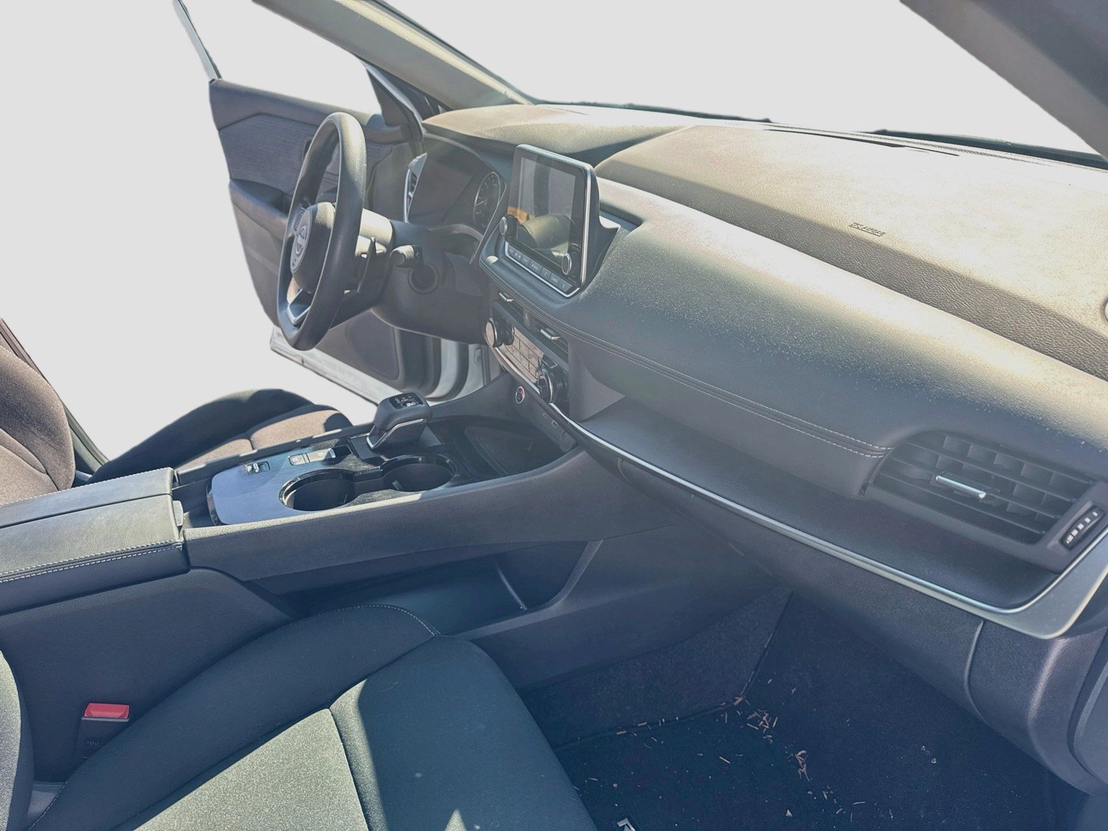 Used 2023 Nissan Rogue S FWD image 27