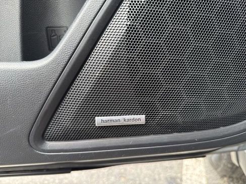 Used 2020 Subaru Outback Limited image 23