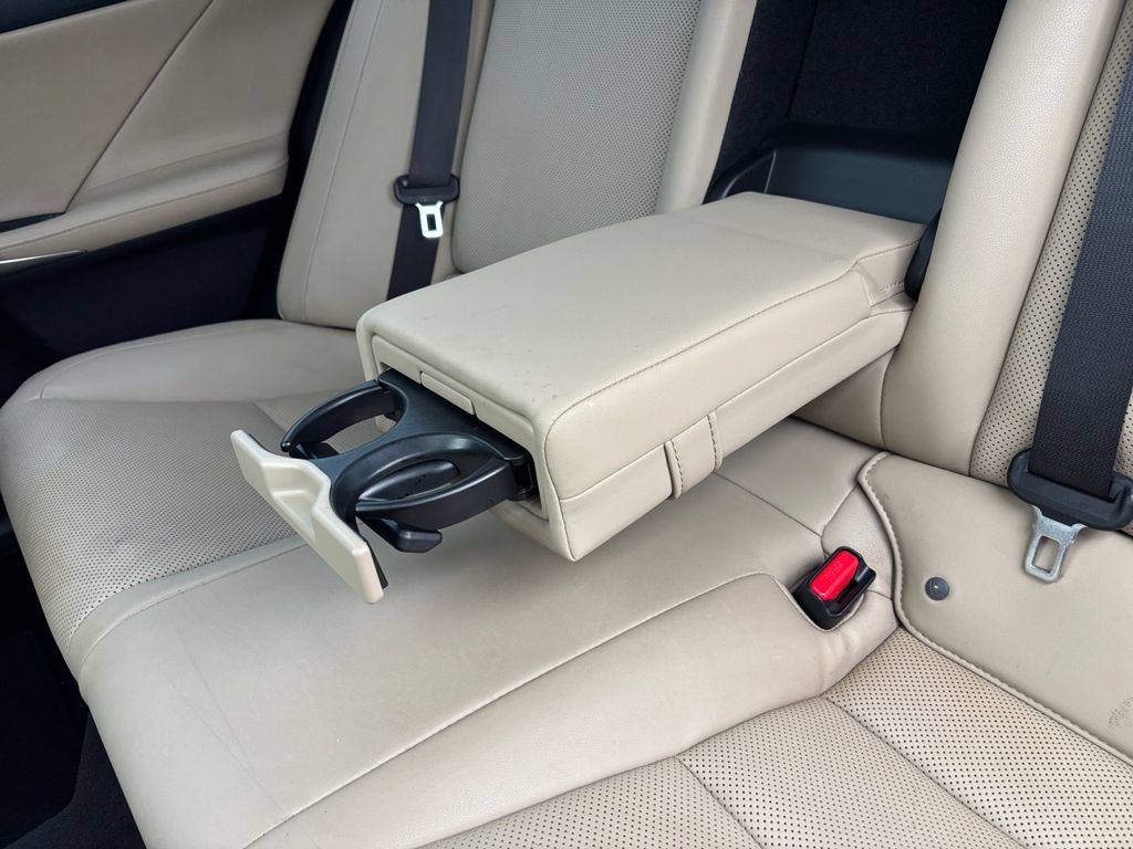 Used 2019 Lexus IS 300 w/ Premium Package RWD image 42