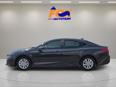 New 2026 Toyota Camry LE FWD image 2