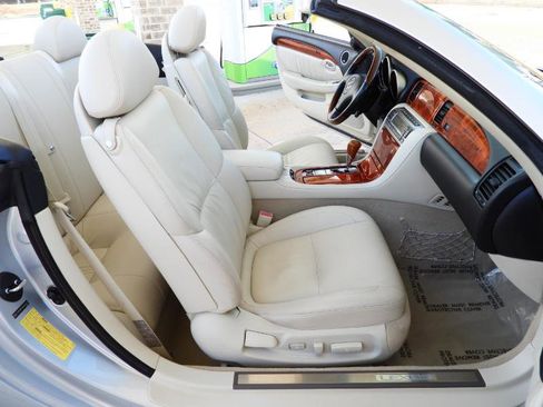 Used 2006 Lexus SC 430 Convertible image 59