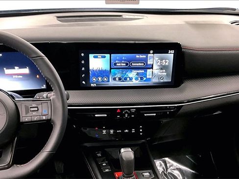 New 2025 Nissan Kicks SR w/ Illumination Package image 7