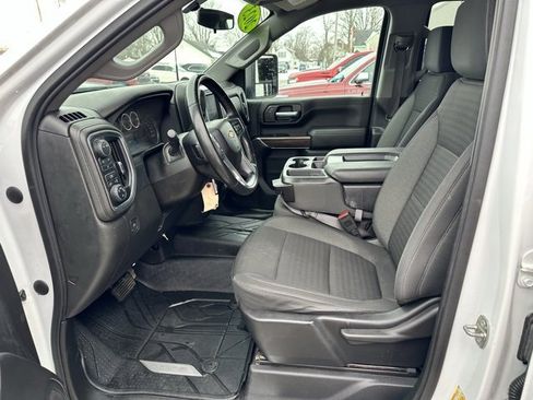 Used 2023 Chevrolet Silverado 2500 LT w/ Snow Plow Prep/Camper Package image 7