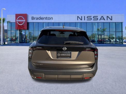 Certified 2025 Nissan Kicks SV image 6