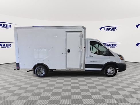 Used 2022 Ford Transit 350 DRW RWD image 4