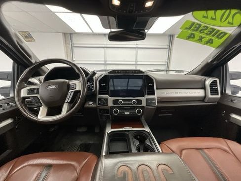 Used 2022 Ford F250 King Ranch w/ King Ranch Ultimate Package image 4