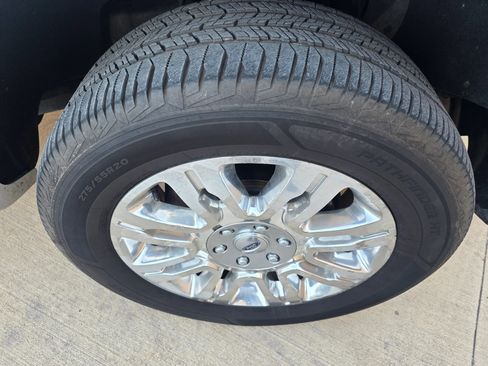 Used 2011 Ford F150 Platinum image 11