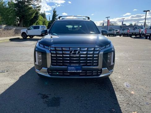 Used 2023 Hyundai Palisade Calligraphy image 12