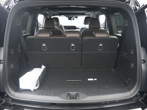 New 2026 Nissan Armada Platinum image 17