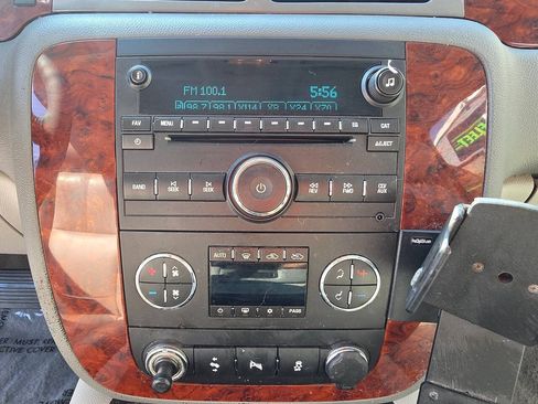 Used 2013 Chevrolet Silverado 1500 LTZ w/ LTZ Plus Package AWD/4WD image 37