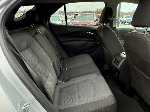 Used 2021 Chevrolet Equinox LT image 16