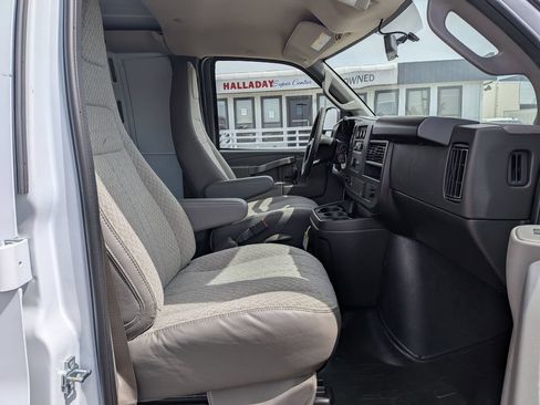New 2026 GMC Savana 2500 Extended w/ Safety Package RWD image 20