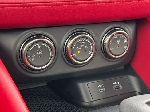 Used 2025 Nissan Z Performance w/ Floor Mat Package RWD image 17