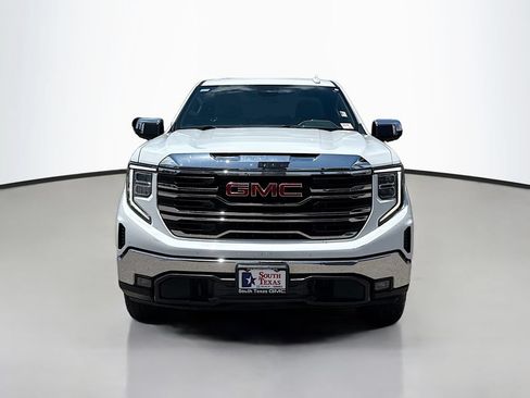 Used 2023 GMC Sierra 1500 SLT AWD/4WD image 2
