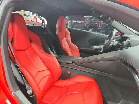 Used 2025 Chevrolet Corvette Stingray Coupe w/ Z51 Performance Package image 35