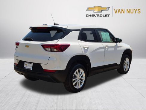 Used 2025 Chevrolet TrailBlazer LS w/ LS Convenience Package FWD image 5