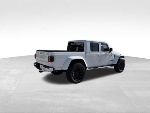 Used 2023 Jeep Gladiator Overland AWD/4WD image 5
