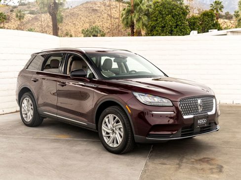 Used 2021 Lincoln Corsair FWD w/ Convenience Package image 2